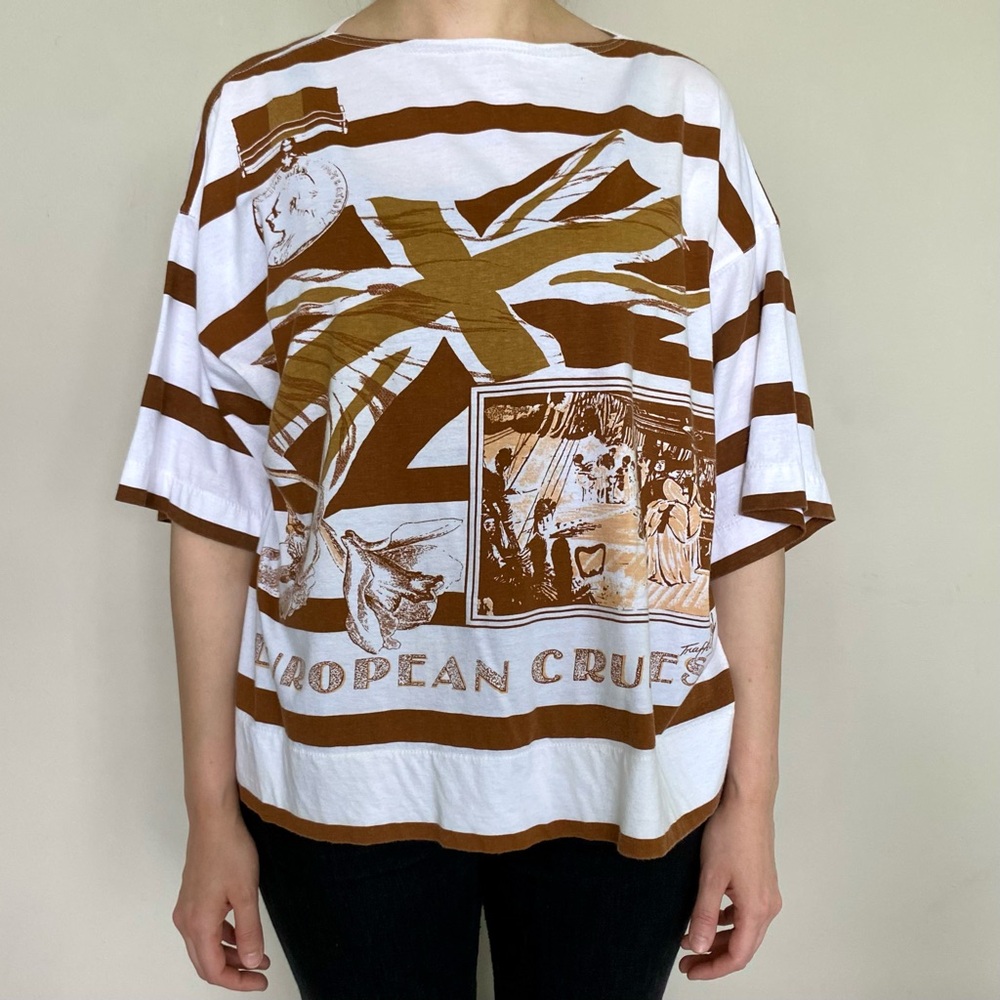 Vintage Traffic Michel European Cruises striped graphic t-shirt. 🤍